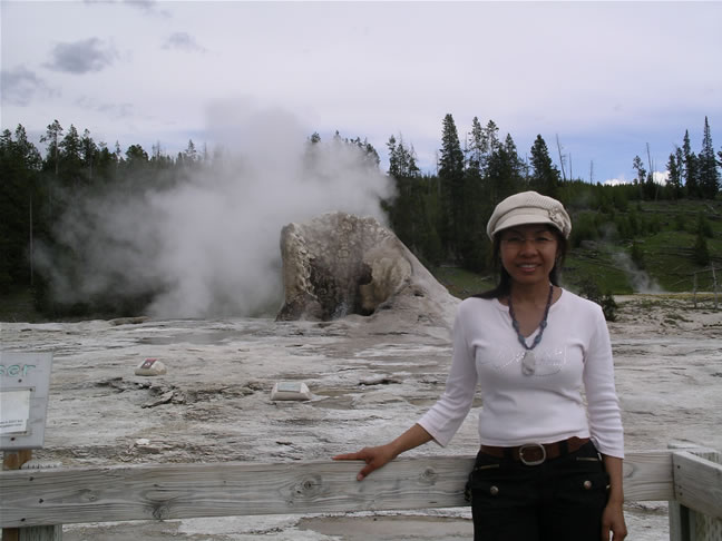 images/F-Giant Geyser (3).jpg